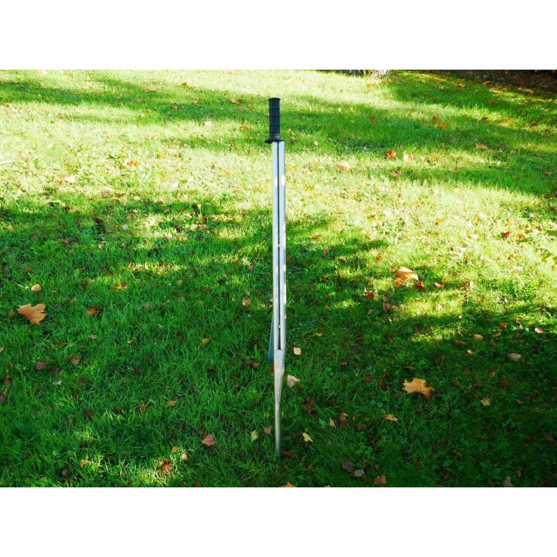 Outil de pose inox pour pointes biodégradables pour paillage